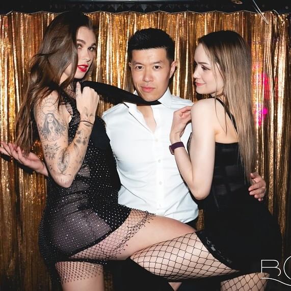 STOP BEING A LONER HOW TO BUILD A SOCIAL CIRCLE THAT WORKS FOR YOU
